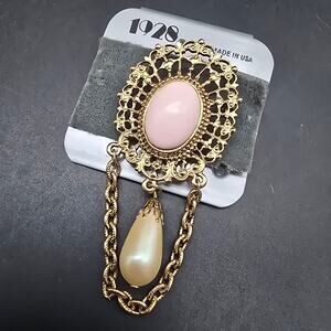 1928 Brand Pink Gold Tone Chains Brooch NOS Vintage Costume Jewelry